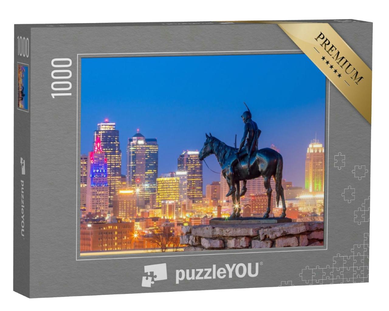 Puzzle 1000 Teile „Statue Scout vor der Skyline von Kansas City, USA“
