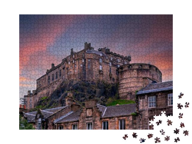Puzzle 1000 Teile „Edinburgh Castle im Sonnenuntergang, Schottland, UK“